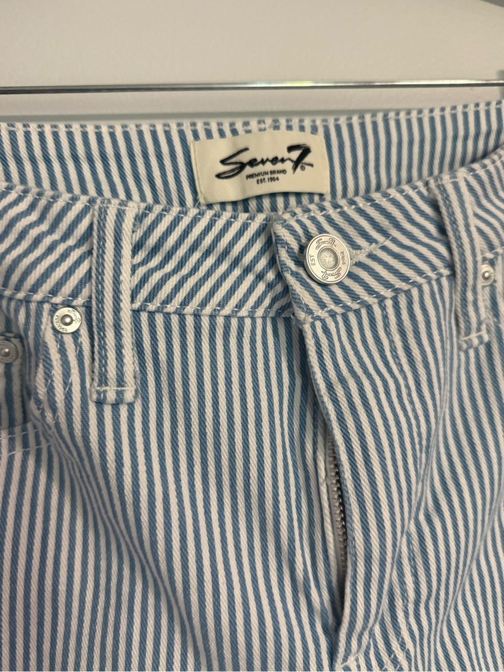 Seven7 High-Rise Blue & White Pinstripe Jeans Cropped